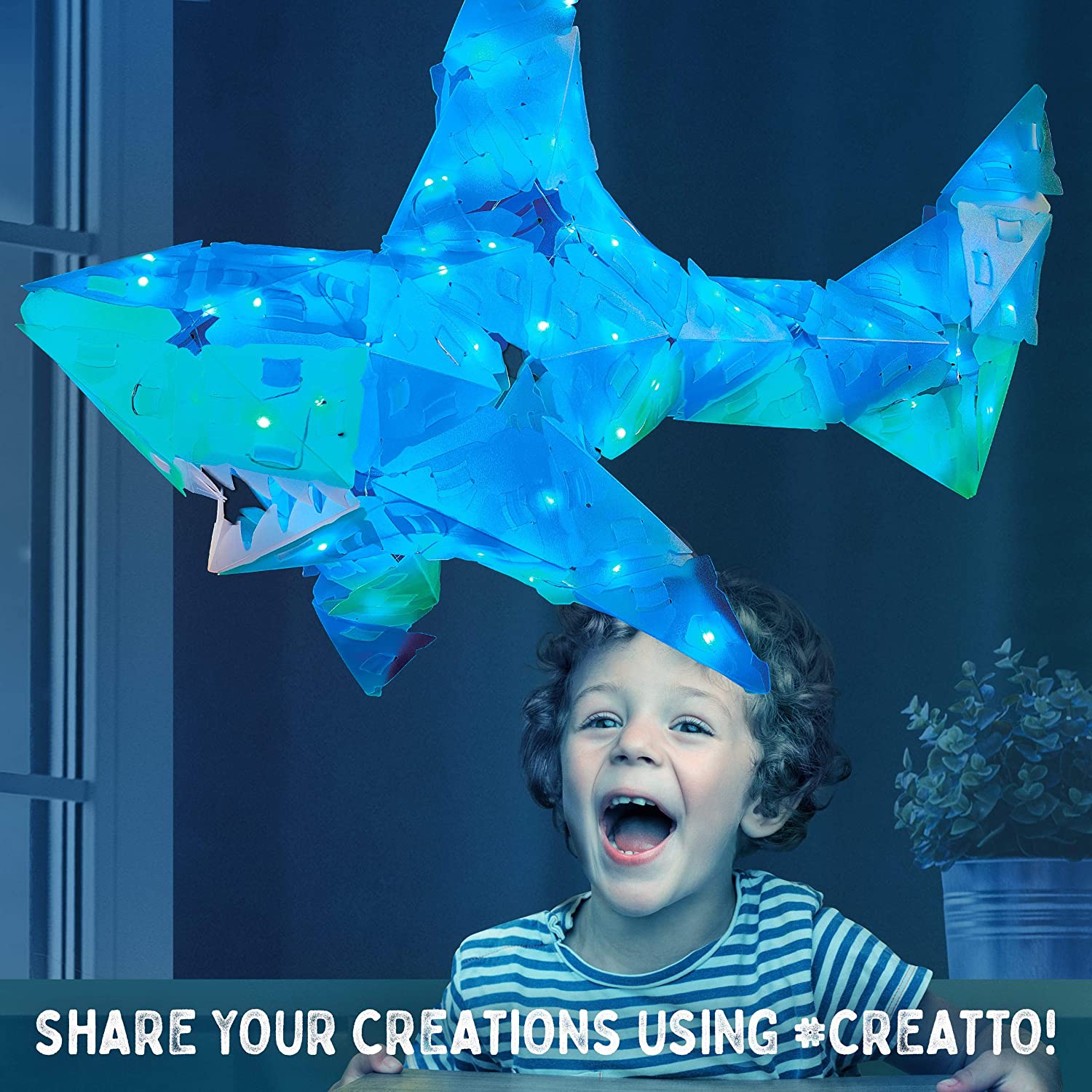 Creatto Shimmer Shark Pal
